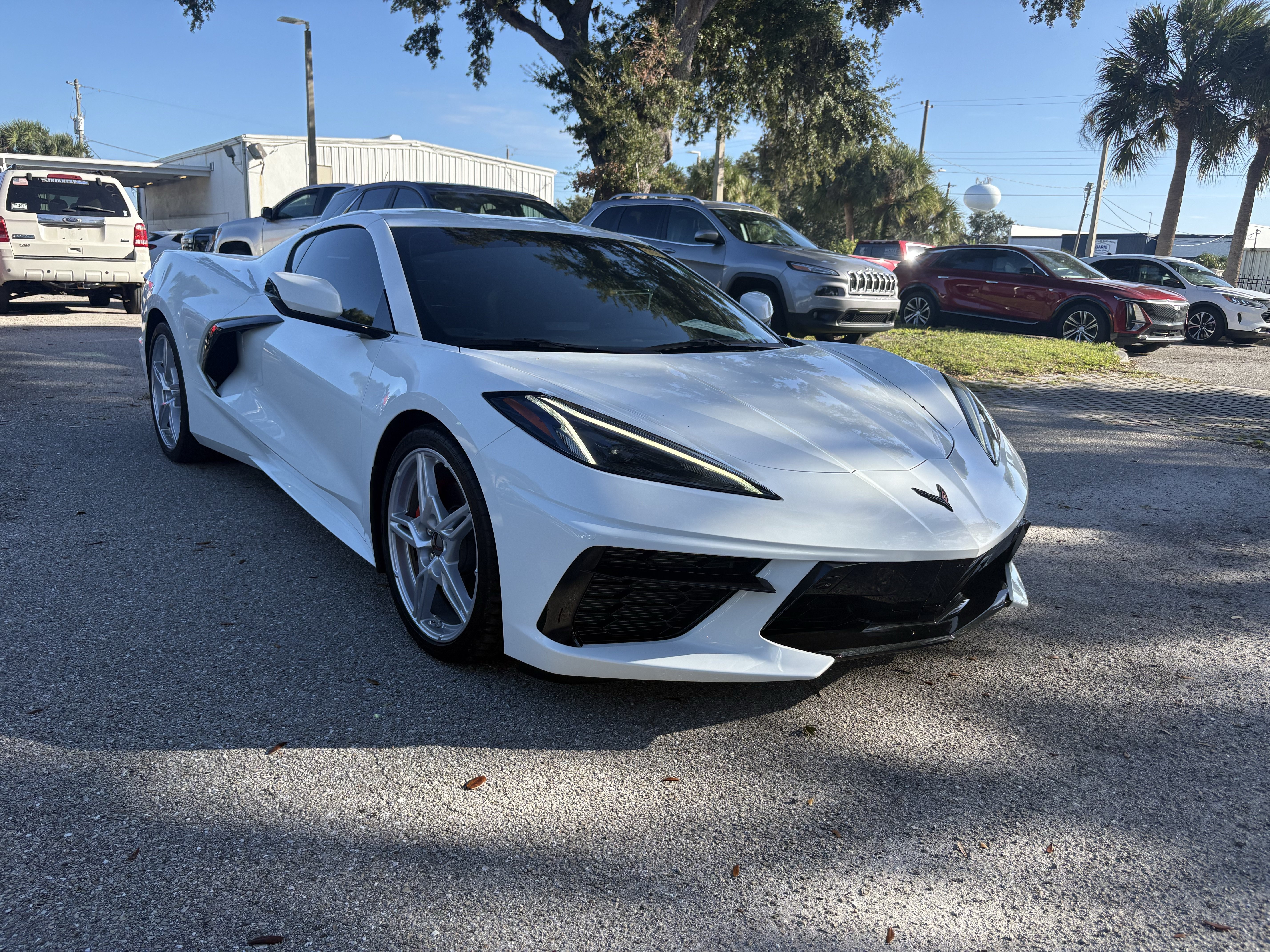Used 2020 Chevrolet Corvette Stingray Preferred Cpe w/ 2LT Preferred Equipment Group RWD image 3