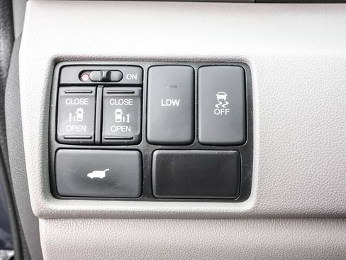 Used 2016 Honda Odyssey EX-L image 18