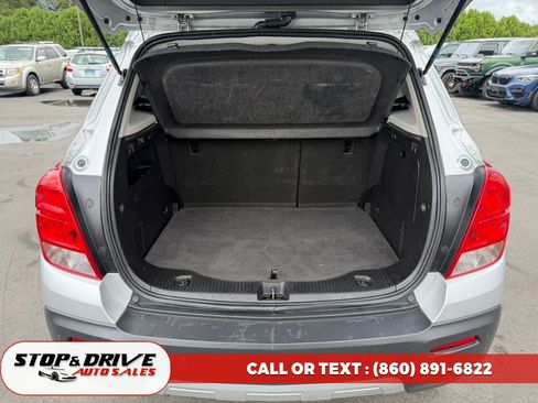Used 2016 Chevrolet Trax LTZ AWD/4WD image 16