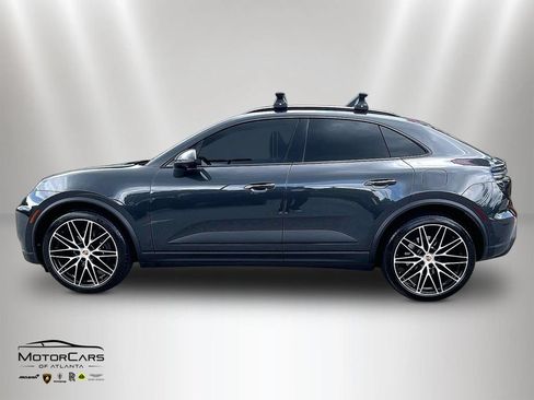 Used 2026 Porsche Macan Electric RWD image 5