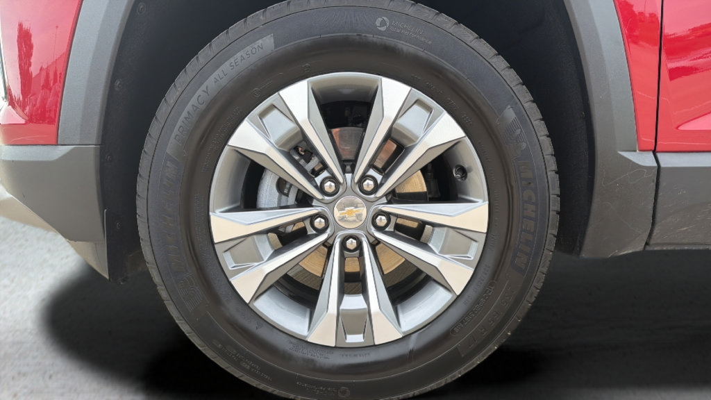 Used 2026 Chevrolet Equinox LT w/ Convenience Package II AWD/4WD image 9