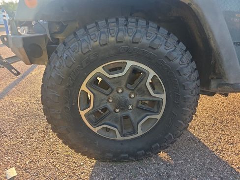 Used 2014 Jeep Wrangler Rubicon AWD/4WD image 5