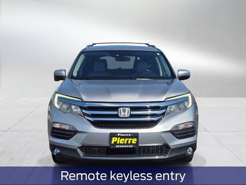 Used 2018 Honda Pilot Touring image 7