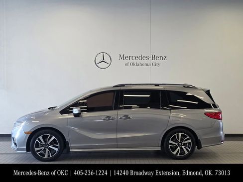 Used 2018 Honda Odyssey Elite image 4