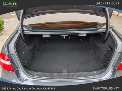 Used 2010 Mercedes-Benz E 550 Sedan image 40