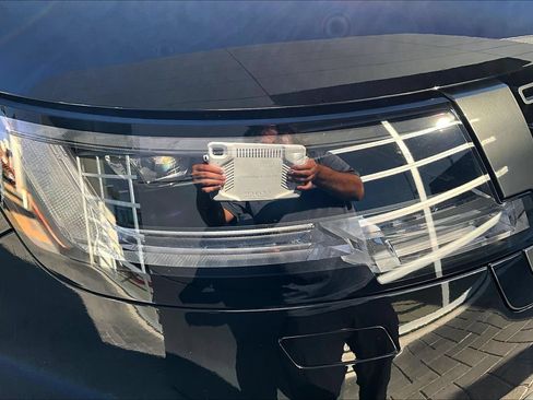 Certified 2023 Land Rover Range Rover SE AWD/4WD image 28