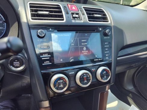 Used 2018 Subaru Forester 2.5i Touring AWD/4WD image 22