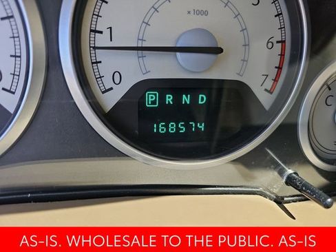 Used 2008 Chrysler Town & Country Limited w/ Entertainment Group #3 FWD image 20