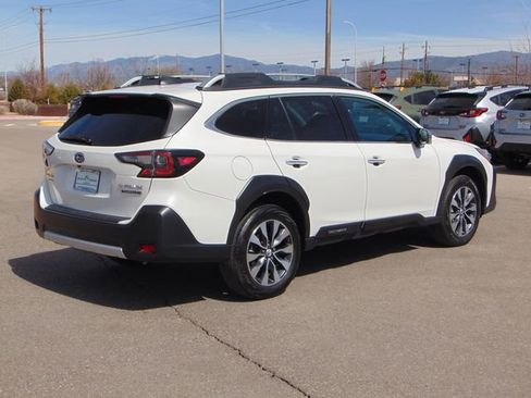 Certified 2023 Subaru Outback Touring XT AWD/4WD image 4