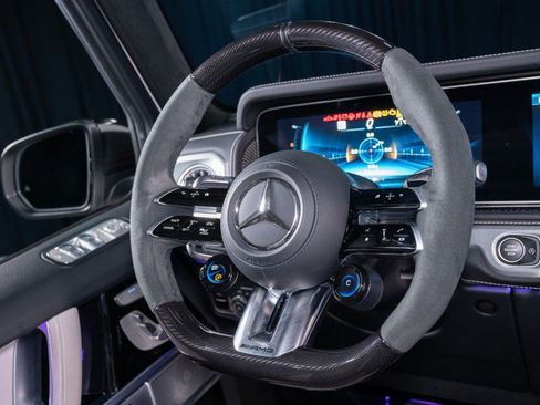 Certified 2025 Mercedes-Benz G 63 AMG 4MATIC image 15