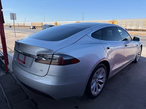 Used 2017 Tesla Model S 75 image 29