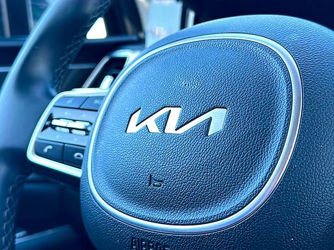 Used 2023 Kia Sorento SX AWD/4WD image 21