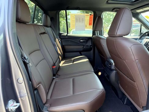 Used 2025 Honda Ridgeline RTL image 10