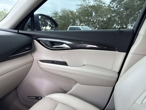 Used 2022 Buick Envision Essence w/ Technology Package I image 22