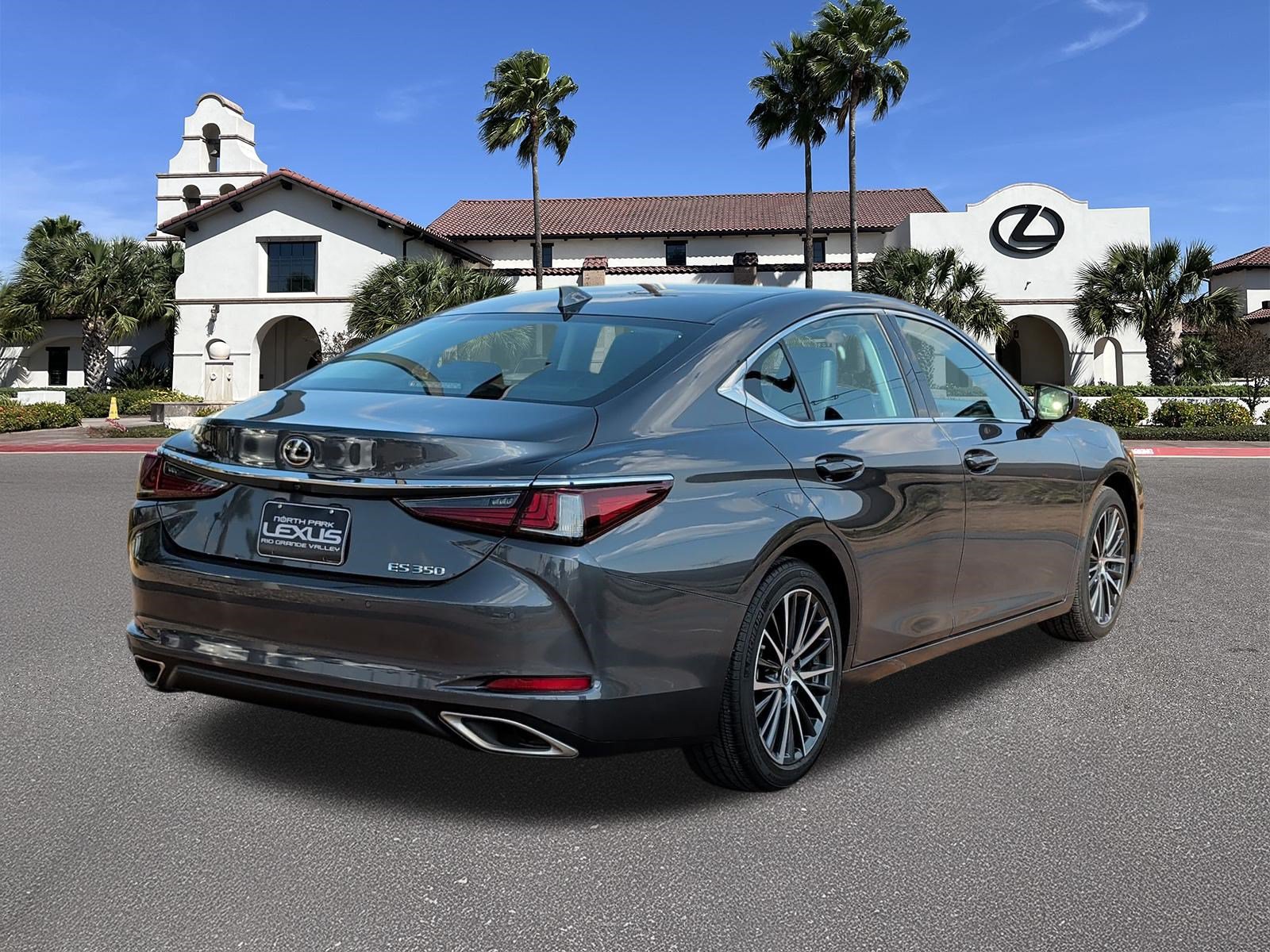 Certified 2023 Lexus ES 350 w/ Premium Package FWD image 2