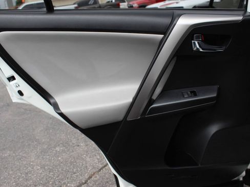 Used 2017 Toyota RAV4 XLE w/ Premium Special Value Package image 15