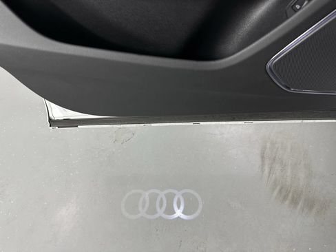 Used 2018 Audi Q3 2.0T Premium Plus AWD/4WD image 18