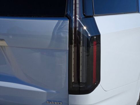 New 2026 Cadillac Escalade Luxury w/ Touring Package image 17