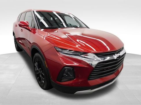 Used 2022 Chevrolet Blazer LT image 2