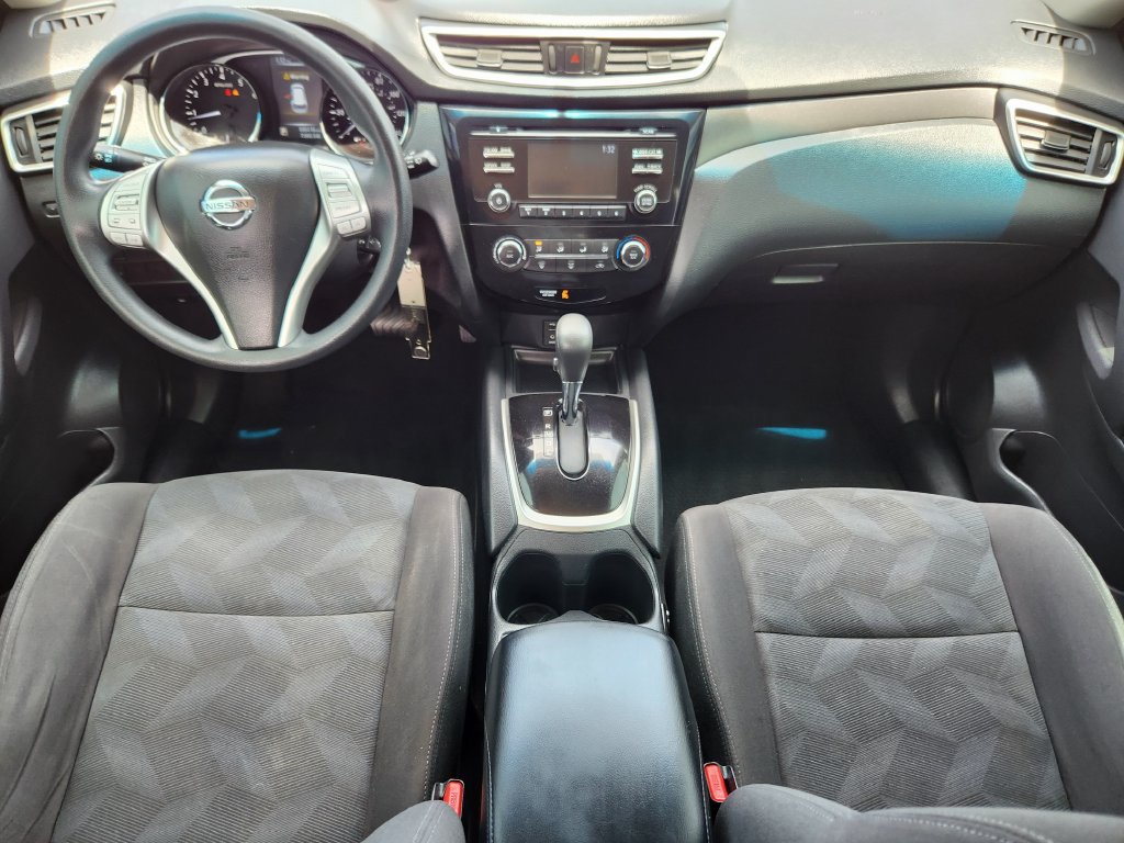 Used 2016 Nissan Rogue S w/ Appearance Package FWD image 13