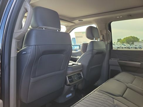 New 2026 Ford F450 Platinum w/ Platinum Plus Package image 11