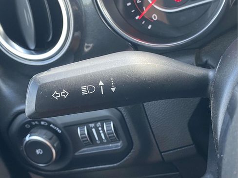 Used 2021 Jeep Wrangler Unlimited Rubicon AWD/4WD image 22