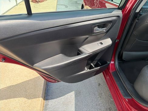 Used 2015 Toyota Camry LE FWD image 28