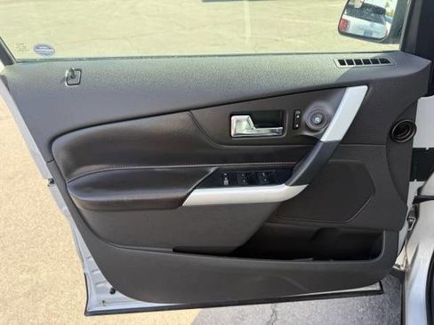 Used 2011 Ford Edge Limited AWD/4WD image 10