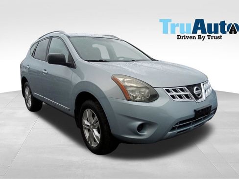 Used 2015 Nissan Rogue S w/ Convenience Package AWD/4WD image 1