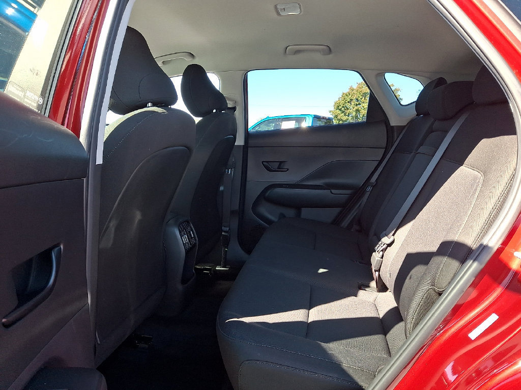 Used 2025 Hyundai Kona SEL AWD/4WD image 10