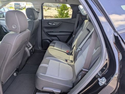 Used 2025 Chevrolet Blazer LT FWD image 13