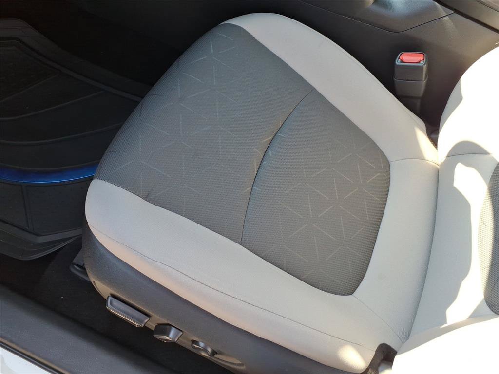 Used 2024 Toyota RAV4 XLE AWD/4WD image 20