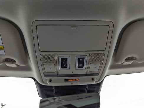 Used 2022 Land Rover Range Rover Evoque R-Dynamic S image 30