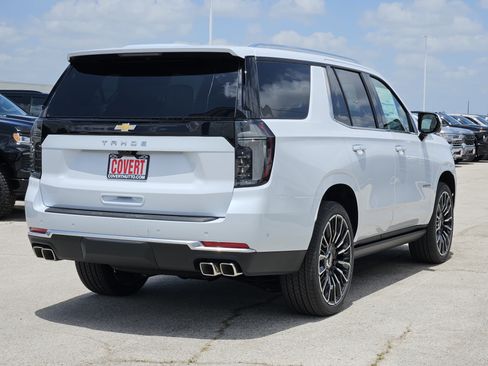 New 2026 Chevrolet Tahoe High Country AWD/4WD image 3