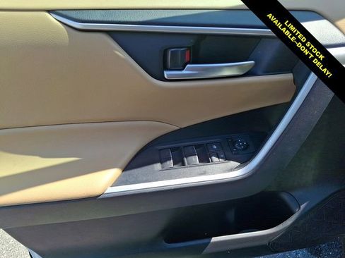 Certified 2025 Toyota RAV4 XLE w/ Convenience Package FWD image 13