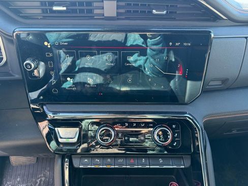 Used 2023 GMC Sierra 1500 AT4 w/ AT4 Preferred Package image 9