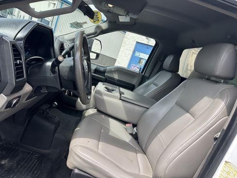 Used 2019 Ford F550 4x4 Regular Cab Super Duty image 10