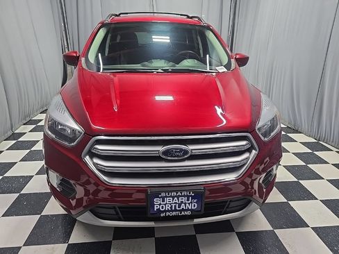 Used 2017 Ford Escape SE AWD/4WD image 2