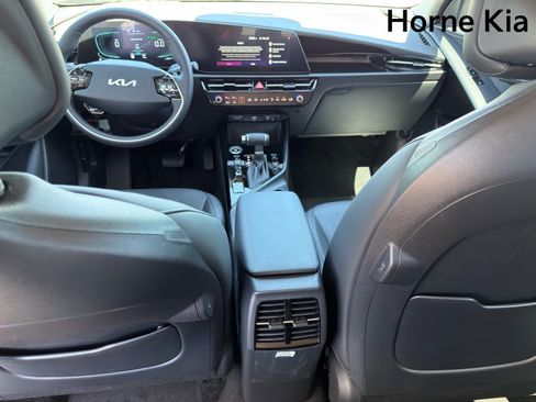 New 2026 Kia Niro EX FWD image 21