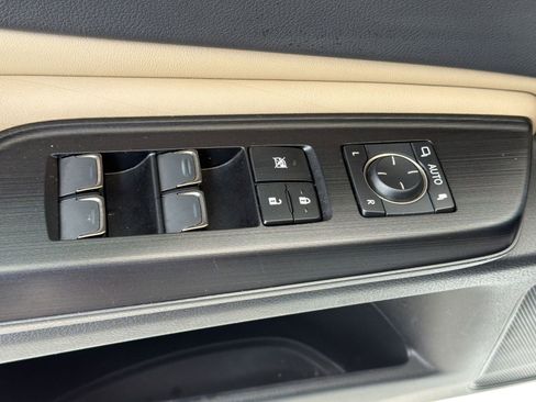 Used 2021 Lexus ES 300h w/ Accessory Package FWD image 19