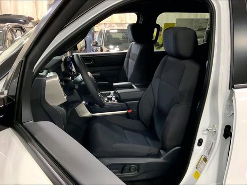 New 2026 Toyota Tundra SR5 image 9
