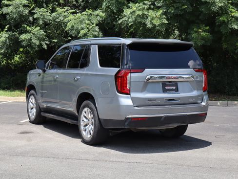 Used 2023 GMC Yukon SLT RWD image 8
