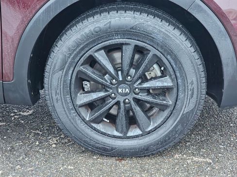 Used 2019 Kia Sorento AWD V6 image 9