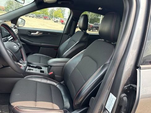 Used 2024 Ford Escape ST-Line w/ Tech Pack #1 AWD/4WD image 8