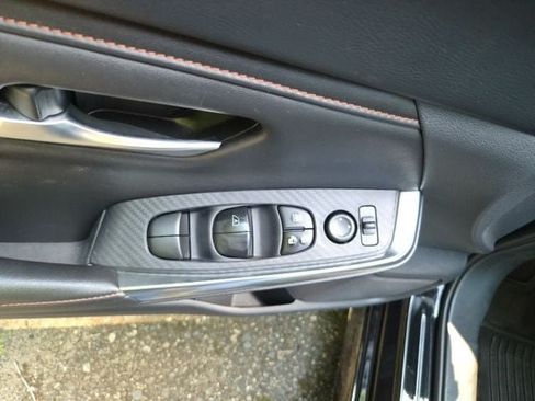 Used 2023 Nissan Sentra SR w/ Electronics Package FWD image 16