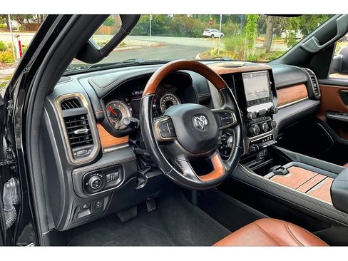Used 2022 RAM 1500 Limited w/ Body Color Bumper Group AWD/4WD image 14