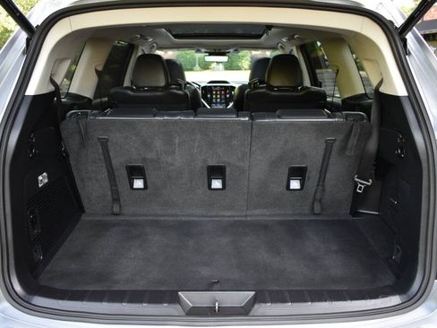 Used 2023 Subaru Ascent Touring AWD/4WD image 11