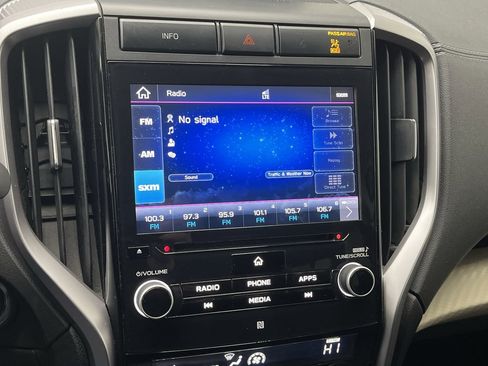 Used 2019 Subaru Ascent Premium image 18