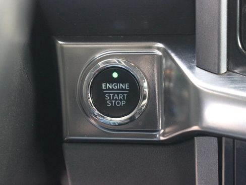 Used 2023 Ford F150 Lariat AWD/4WD image 30
