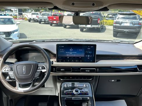 Used 2023 Lincoln Nautilus Reserve w/ Equipment Group 201A AWD/4WD image 34
